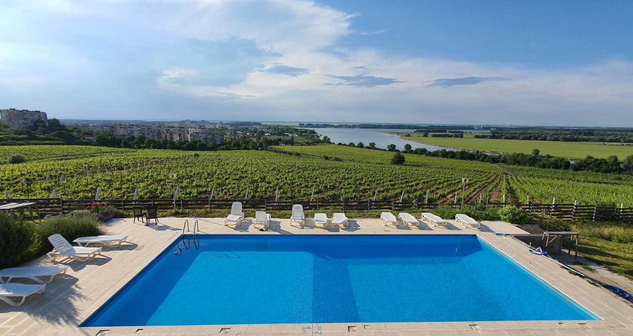 Naiada Villa Ostrov Exteriör bild