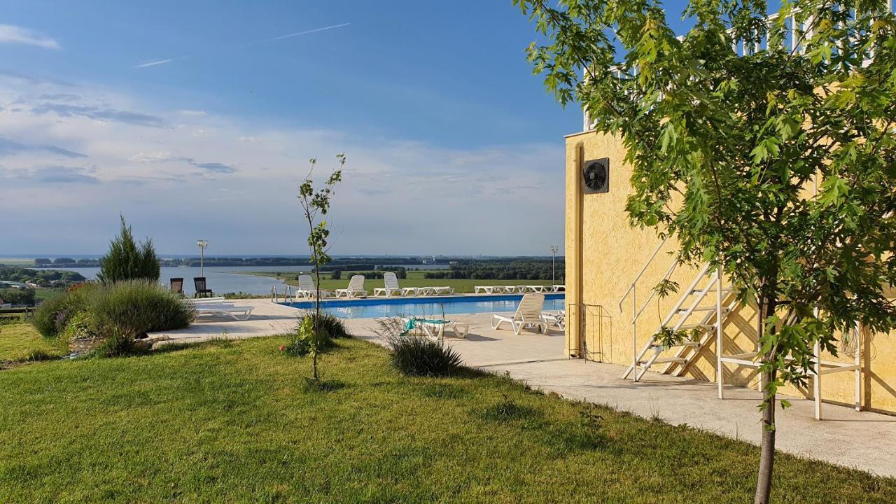 Naiada Villa Ostrov Exteriör bild